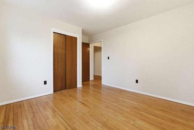 14 Hill Rd, Stanhope Boro, NJ 07874