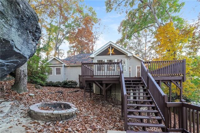2010 Golden Ridge Circle, Cumming, GA 30040