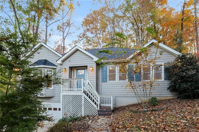 2010 Golden Ridge Circle, Cumming, GA 30040
