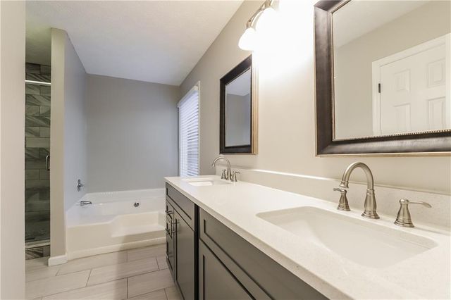 2010 Golden Ridge Circle, Cumming, GA 30040