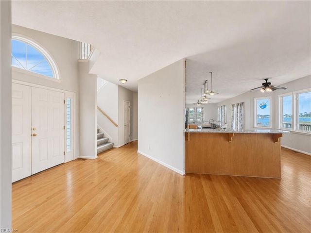 1214 Dandy Loop RD, Yorktown, VA 23692
