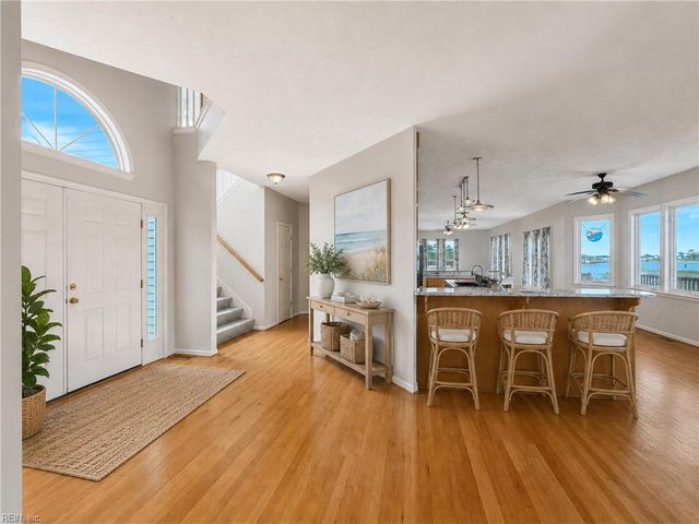 1214 Dandy Loop RD, Yorktown, VA 23692