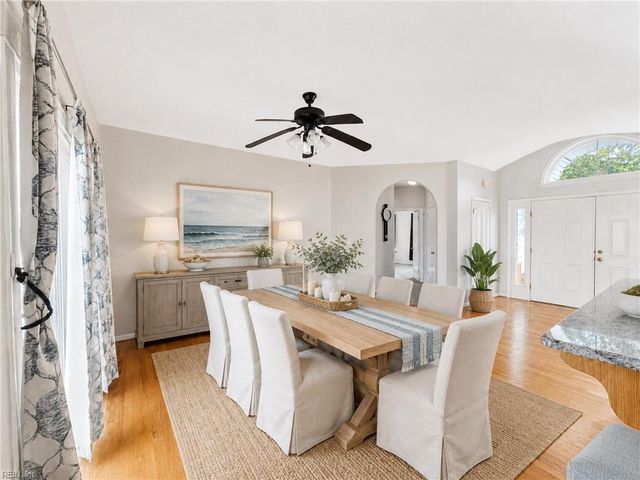 1214 Dandy Loop RD, Yorktown, VA 23692
