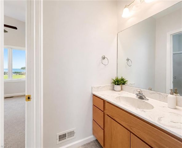 1214 Dandy Loop RD, Yorktown, VA 23692