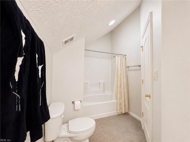 1214 Dandy Loop RD, Yorktown, VA 23692