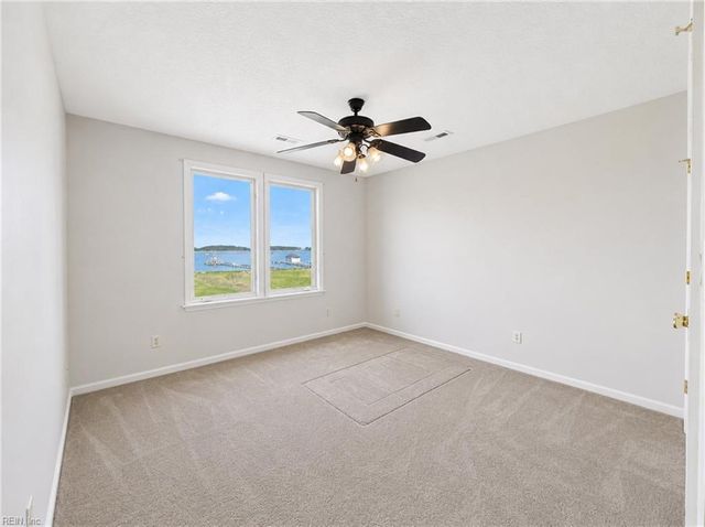1214 Dandy Loop RD, Yorktown, VA 23692