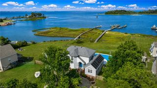 1214 Dandy Loop RD, Yorktown, VA 23692