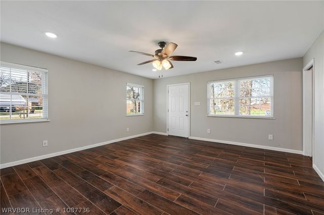 410 H Street, Barling, AR 72923