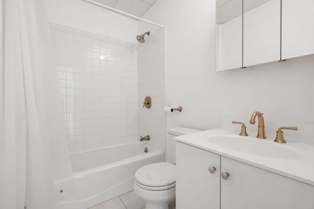 483 Beacon Street PH4A, Boston, MA 02115