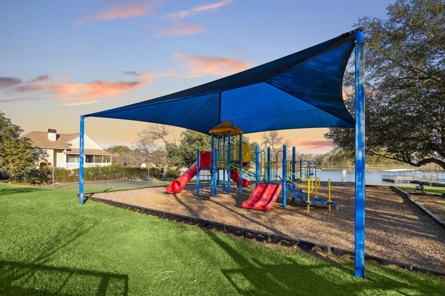 7041 Kingston Cove Lane 155, Willis, TX 77318