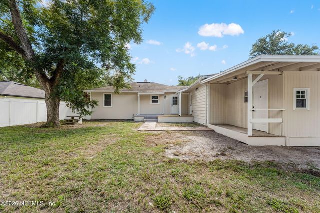 2655 COMMUNITY Road, Jacksonville, FL 32207