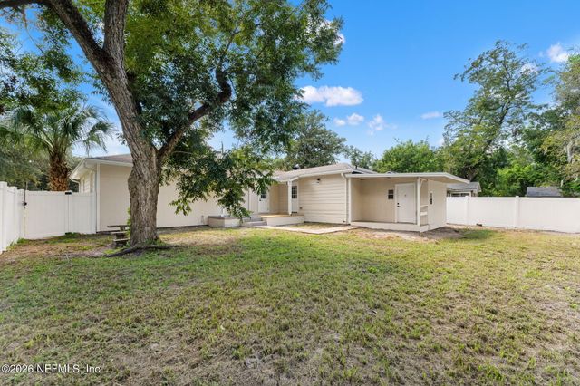 2655 COMMUNITY Road, Jacksonville, FL 32207