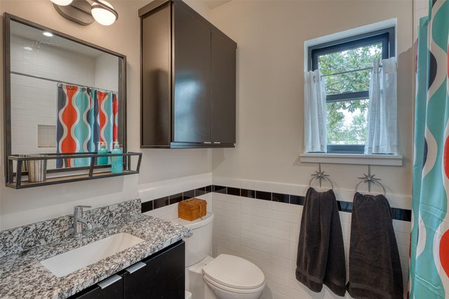 1039 Link DR, Kingsland, TX 78639