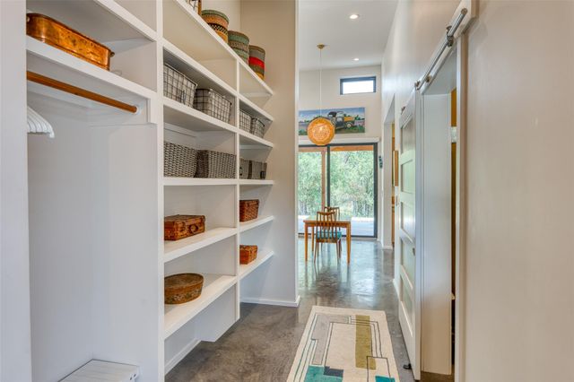 1039 Link DR, Kingsland, TX 78639