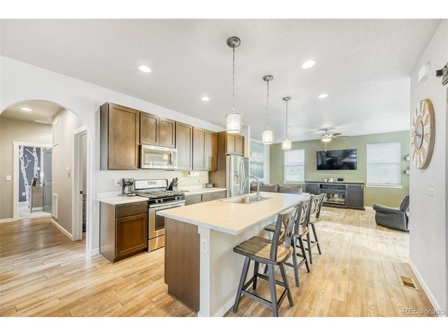 450 Wyatt Dr, Hudson, CO 80642