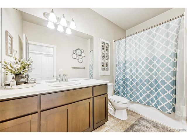 450 Wyatt Dr, Hudson, CO 80642