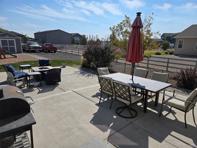 450 Wyatt Dr, Hudson, CO 80642