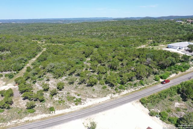 000 Pr 2775, Mico, TX 78056