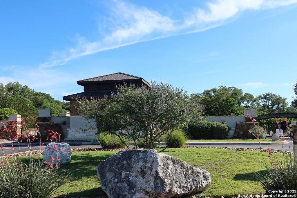 000 Pr 2775, Mico, TX 78056