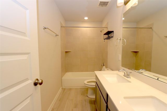 7219 Toluca Drive, Rosharon, TX 77583