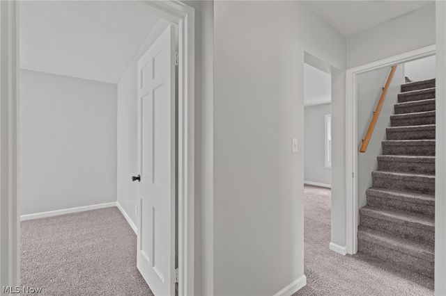 2376 Harding Road, Cuyahoga Falls, OH 44223