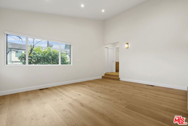 4762 Charters Avenue, Los Angeles, CA 90042