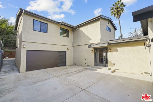 4762 Charters Avenue, Los Angeles, CA 90042
