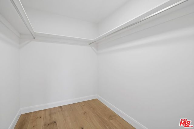 4762 Charters Avenue, Los Angeles, CA 90042