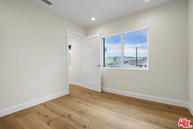 4762 Charters Avenue, Los Angeles, CA 90042