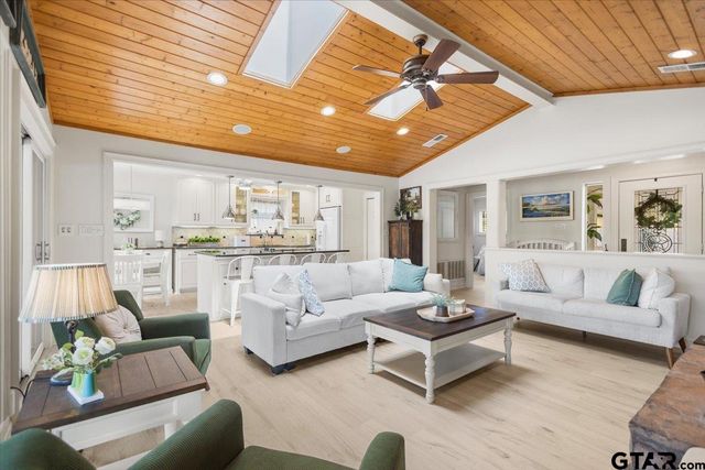 532 E Hideaway Lane, Hideaway, TX 75771