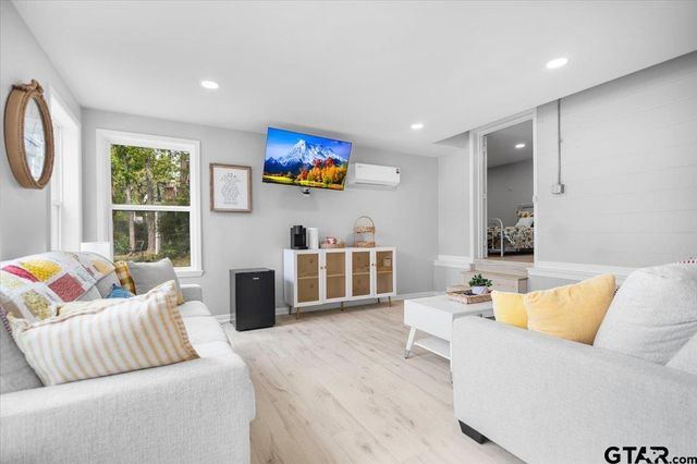 532 E Hideaway Lane, Hideaway, TX 75771