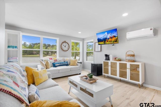 532 E Hideaway Lane, Hideaway, TX 75771