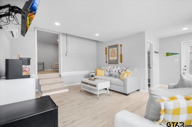 532 E Hideaway Lane, Hideaway, TX 75771