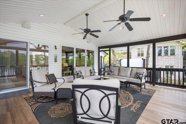 532 E Hideaway Lane, Hideaway, TX 75771