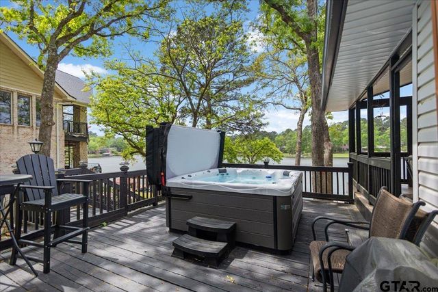 532 E Hideaway Lane, Hideaway, TX 75771