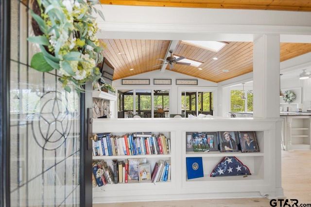 532 E Hideaway Lane, Hideaway, TX 75771