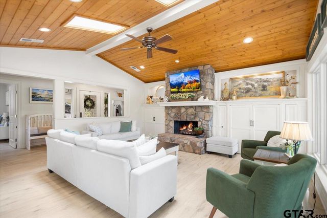 532 E Hideaway Lane, Hideaway, TX 75771