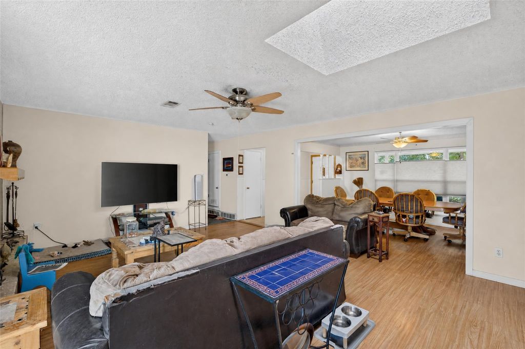 5613 Bonnie Wayne Street, Haltom City, TX 76117 — photo 3