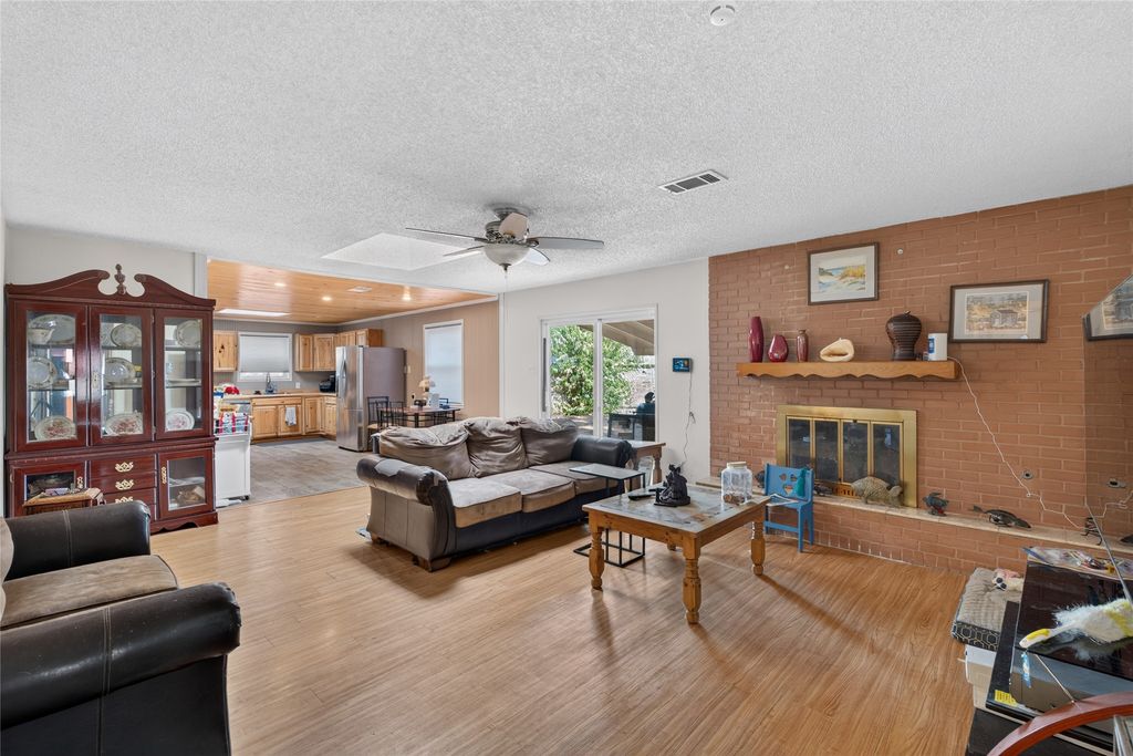 5613 Bonnie Wayne Street, Haltom City, TX 76117 — photo 5