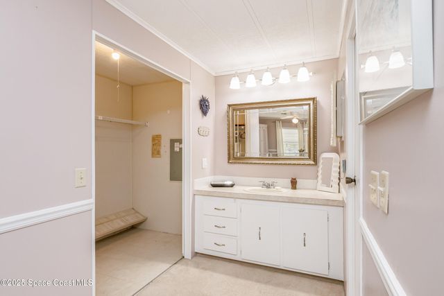 520 Ruth Circle, Melbourne, FL 32904