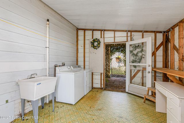 520 Ruth Circle, Melbourne, FL 32904