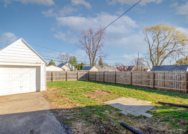 4037 Corinth Boulevard, Dayton, OH 45410