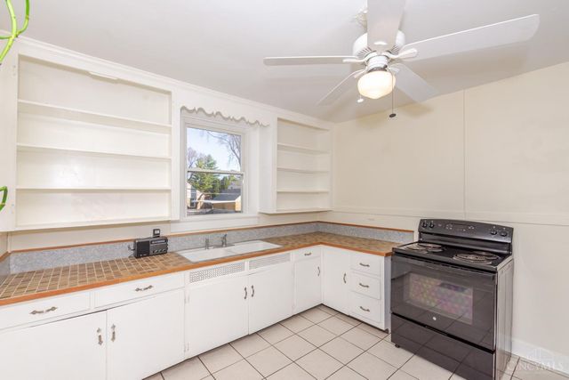 4037 Corinth Boulevard, Dayton, OH 45410