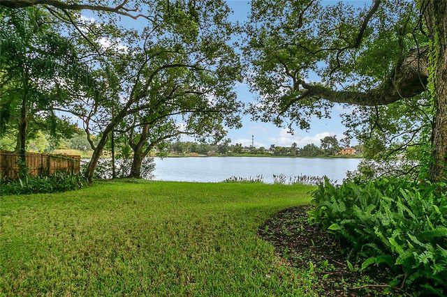 2913 CARMIA DRIVE, Orlando, FL 32806