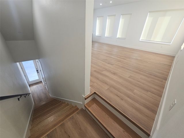 2139 Mail Avenue 101, Dallas, TX 75235