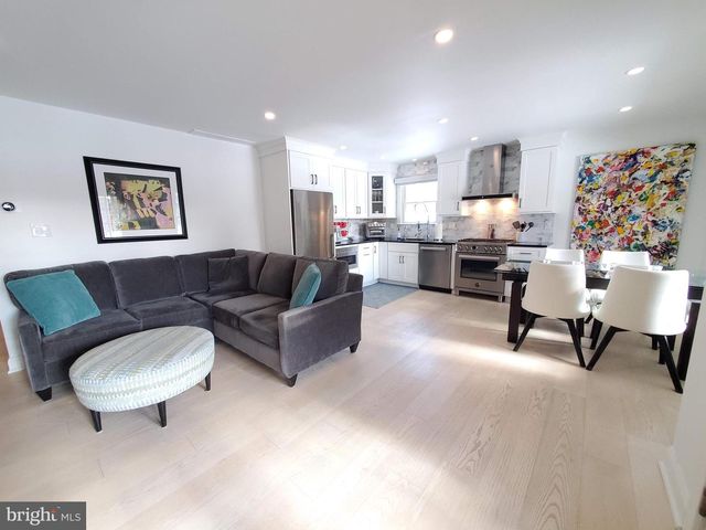 162 TAVISTOCK, Cherry Hill, NJ 08034