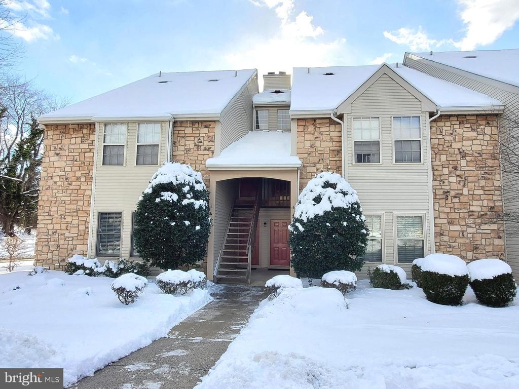 162 TAVISTOCK, Cherry Hill, NJ 08034