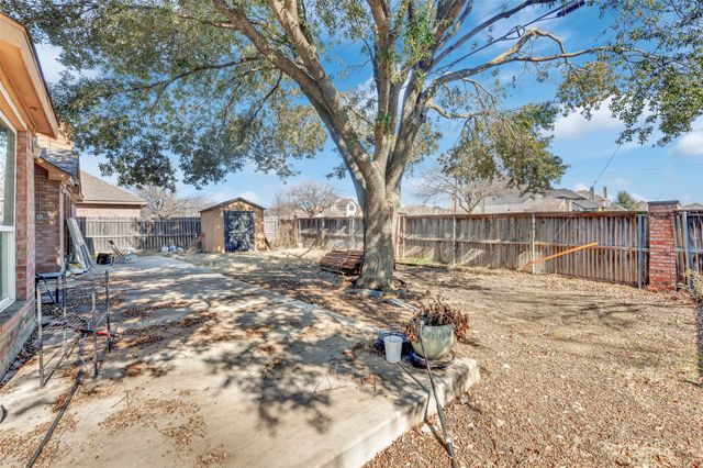 1653 Churchill Lane, Mansfield, TX 76063