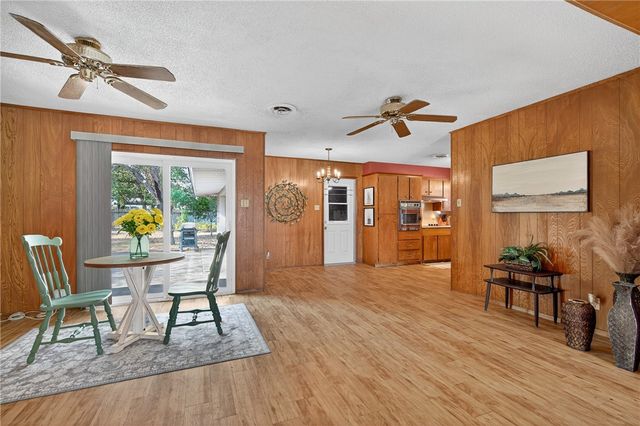 10729 Dogwood St, Corpus Christi, TX 78410