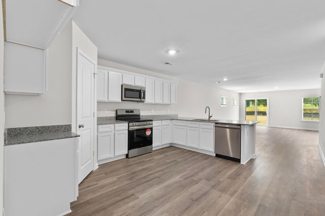 2395 Daylilly Street, Sumter, SC 29153